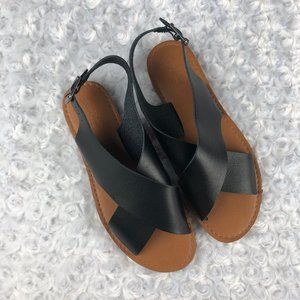 Universal Thread Black Strap Sandals